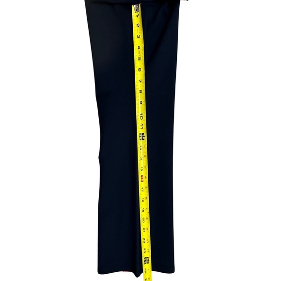 Marine Layer Archive Jordan Ponte Pant
SZ 6 Navy Red White Colorblock EUC - Picture 4 of 9